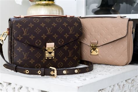 louis vuitton pochette metis empreinte vs canvas